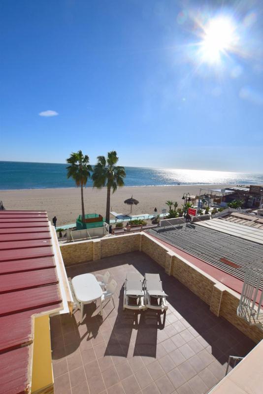דירות טורמולינוס Carihuela 1ª Linea De Playa מראה חיצוני תמונה