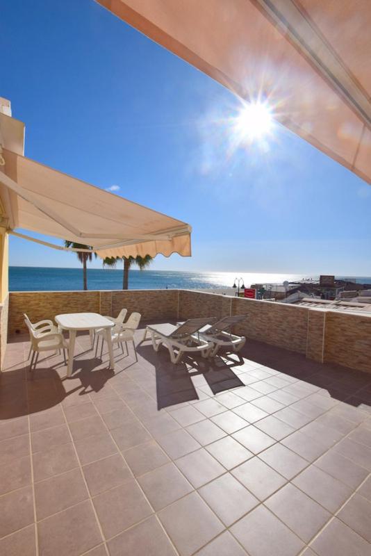דירות טורמולינוס Carihuela 1ª Linea De Playa מראה חיצוני תמונה